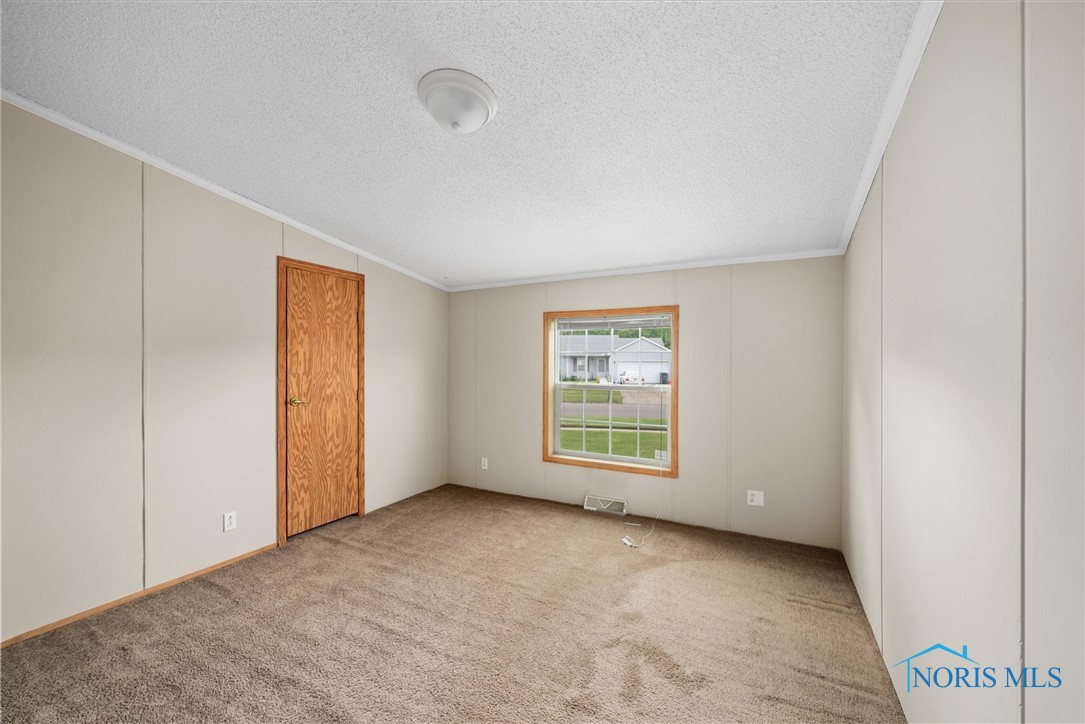1204 Bedford Woods Drive, Toledo, Ohio image 23