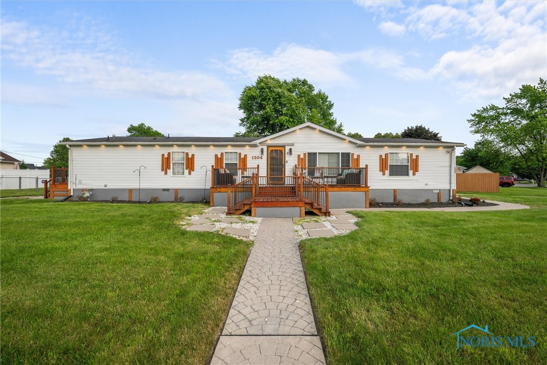 1204 Bedford Woods Drive, Toledo, Ohio image 4