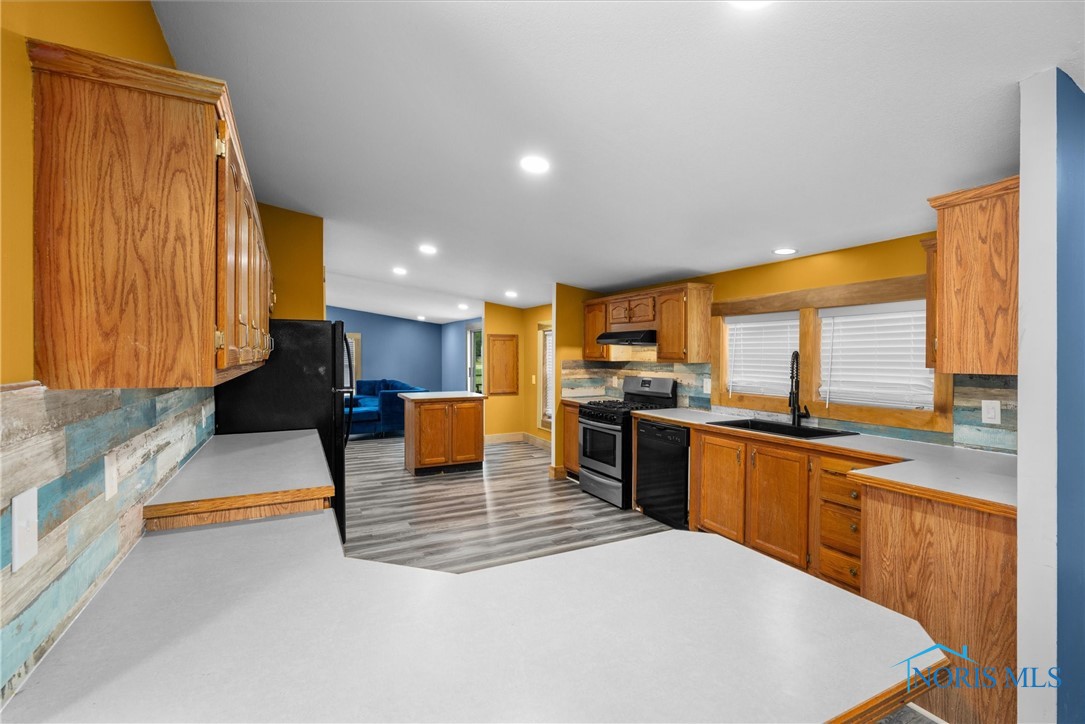 1204 Bedford Woods Drive, Toledo, Ohio image 11