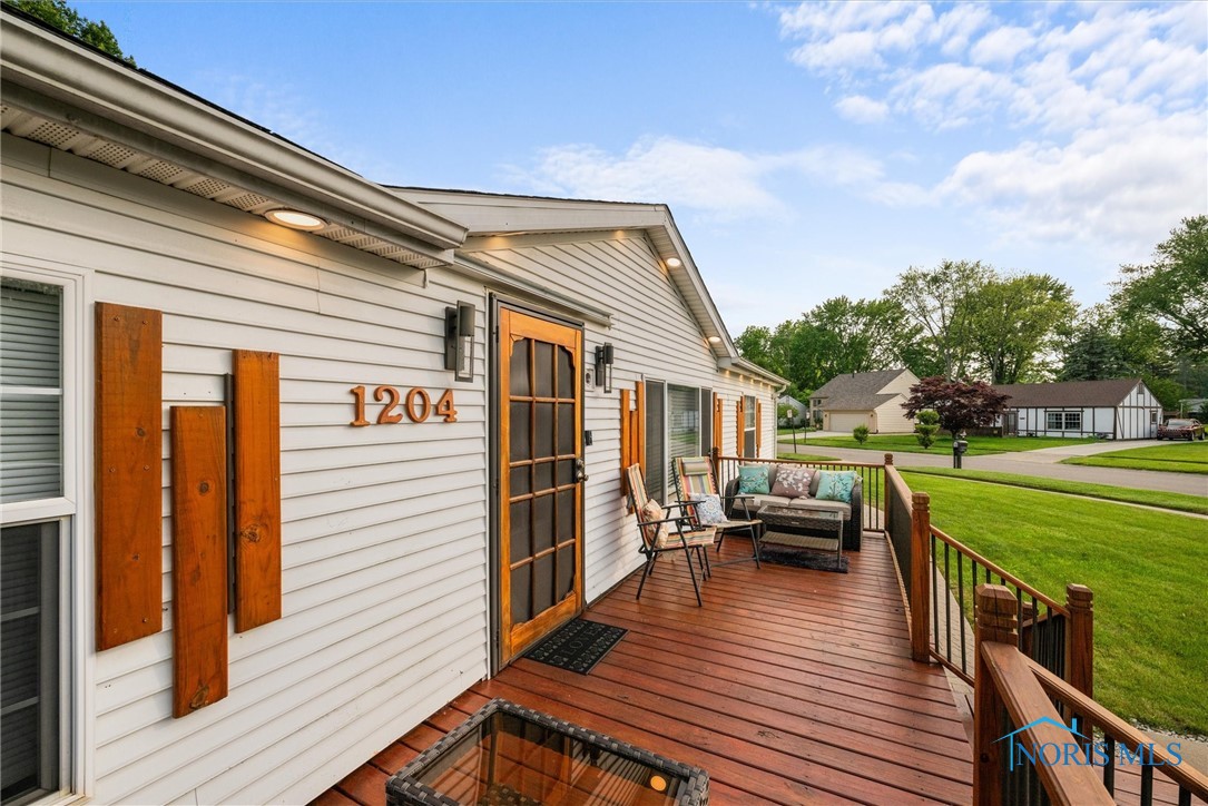 1204 Bedford Woods Drive, Toledo, Ohio image 5