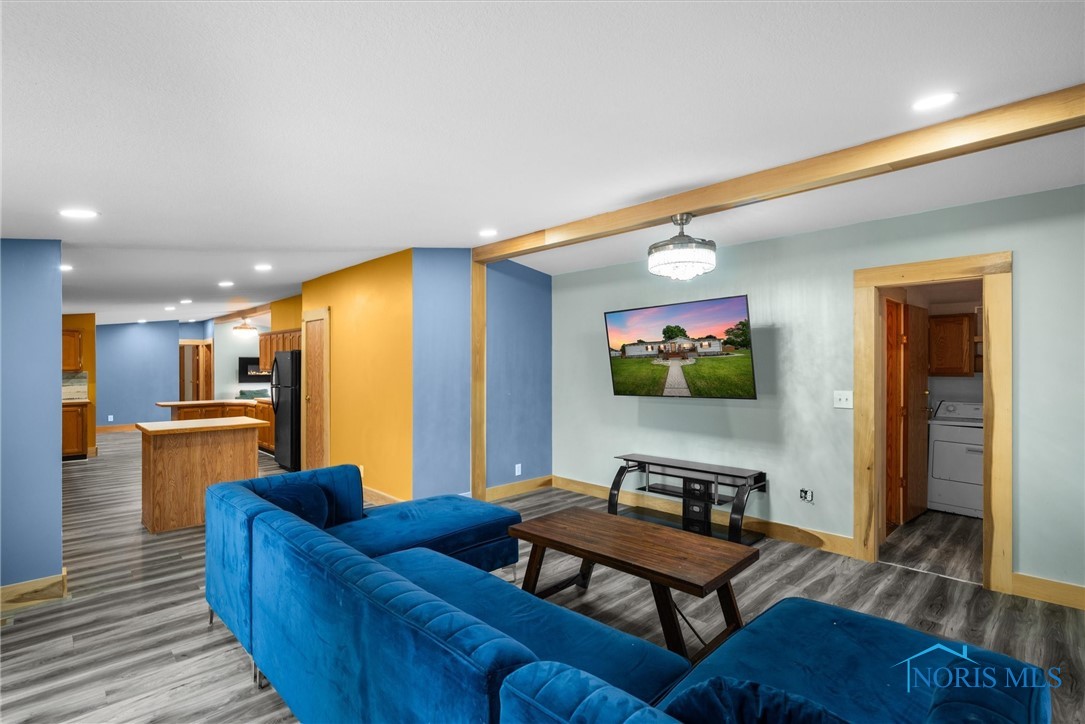 1204 Bedford Woods Drive, Toledo, Ohio image 17
