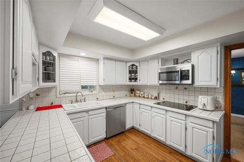 Tiny photo for 3757 N Mccord Road, Toledo, OH 43617 (MLS # 6136074)
