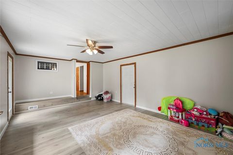 Tiny photo for 3757 N Mccord Road, Toledo, OH 43617 (MLS # 6136074)