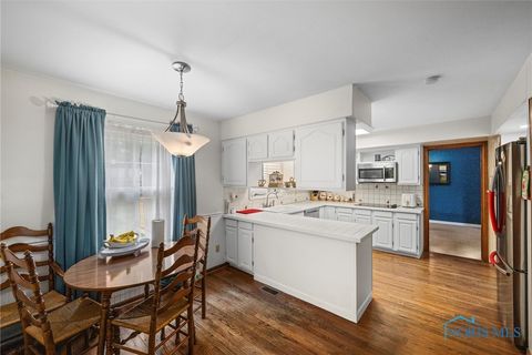 Tiny photo for 3757 N Mccord Road, Toledo, OH 43617 (MLS # 6136074)