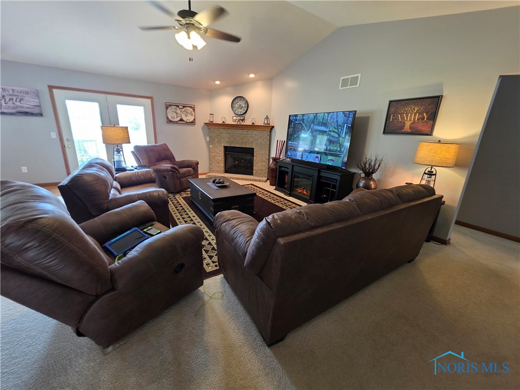 1464 Misty Oaks Drive