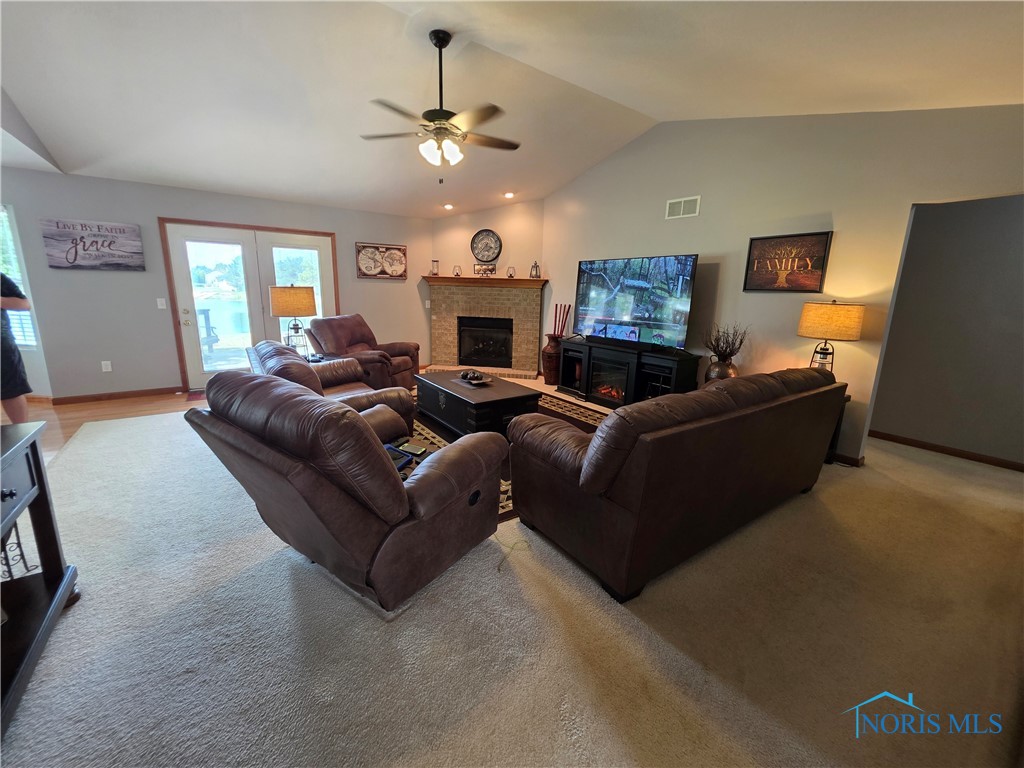 1464 Misty Oaks Drive