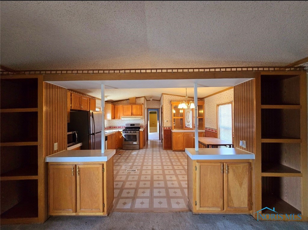 10222 Edgewood Drive, Findlay, Ohio image 2