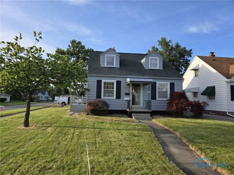 Photo for 3158 Cragmoor Avenue
