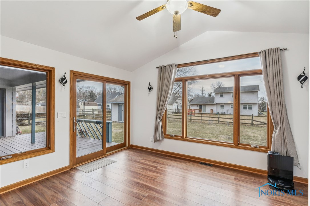 219 Waddle Street, Findlay, Ohio image 15