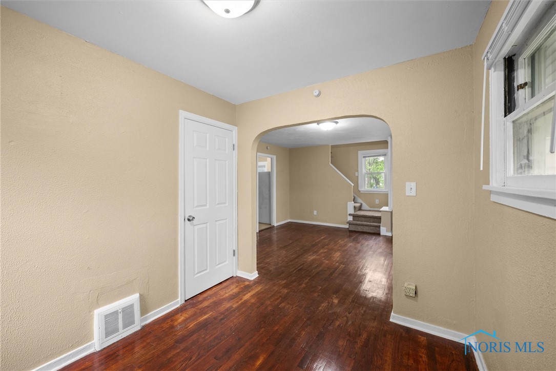 902 Coventry Avenue, Toledo, Ohio image 9