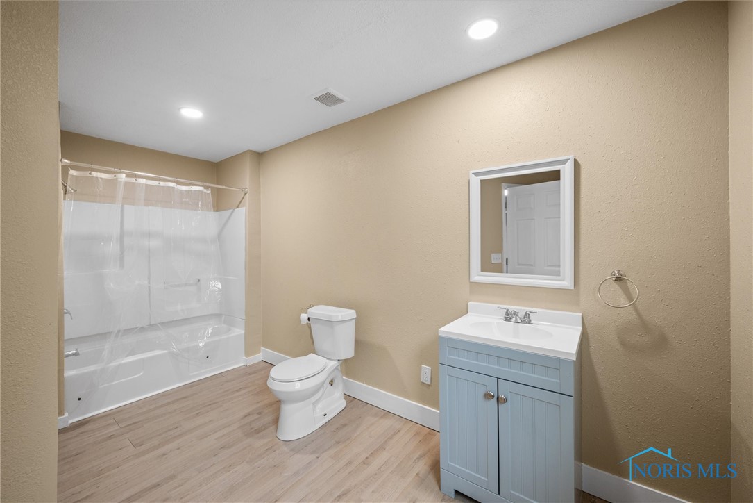 902 Coventry Avenue, Toledo, Ohio image 18