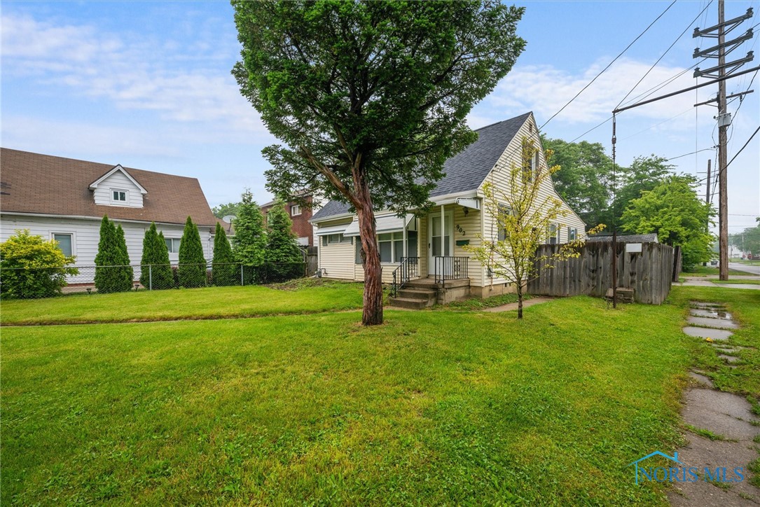 902 Coventry Avenue, Toledo, Ohio image 3