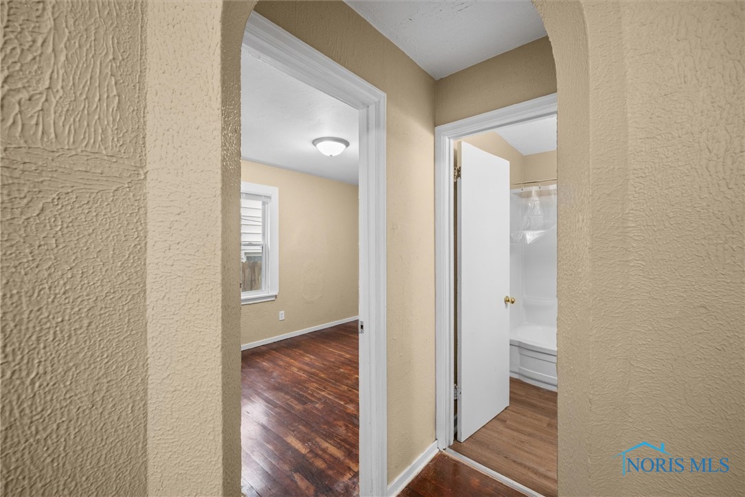 902 Coventry Avenue, Toledo, Ohio image 10