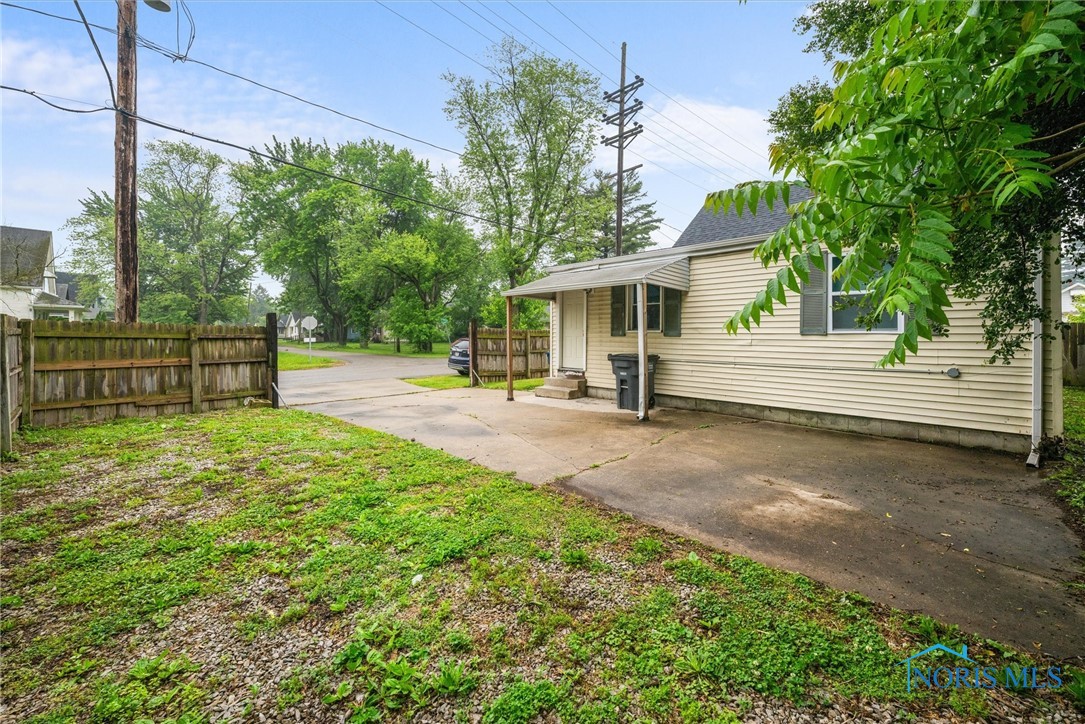 902 Coventry Avenue, Toledo, Ohio image 24