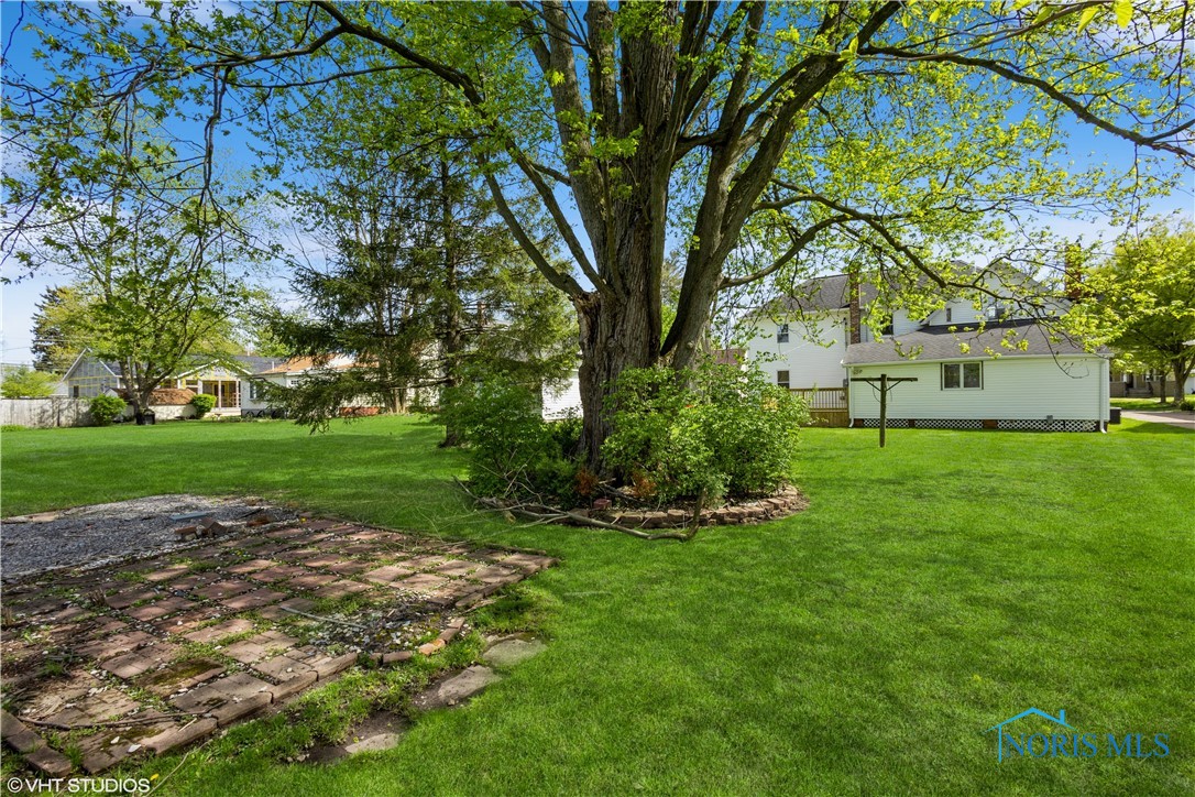 626 Leonard Street, Napoleon, Ohio image 15