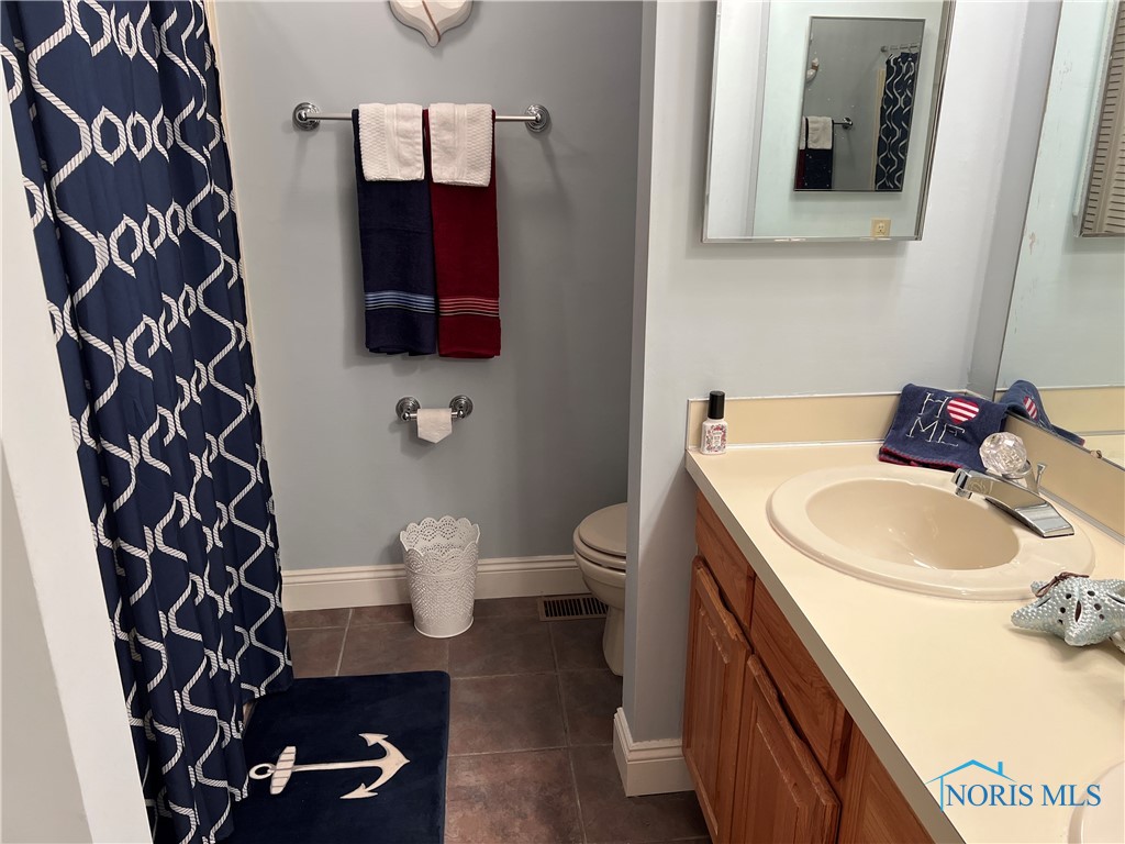 25 Grande Lake Drive, Port Clinton, Ohio image 16