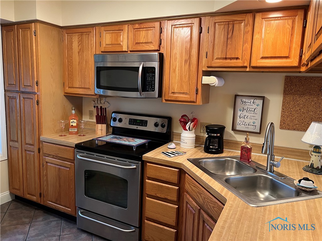 25 Grande Lake Drive, Port Clinton, Ohio image 19