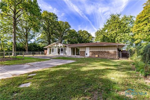 Tiny photo for 28902 Bates Road, Perrysburg, OH 43551 (MLS # 6136612)