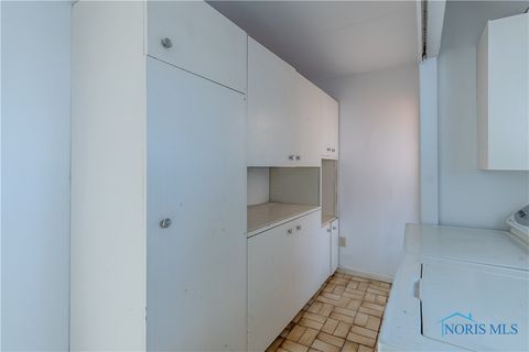 Tiny photo for 28902 Bates Road, Perrysburg, OH 43551 (MLS # 6136612)
