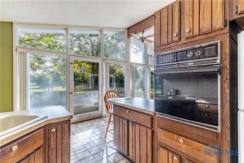 Tiny photo for 28902 Bates Road, Perrysburg, OH 43551 (MLS # 6136612)