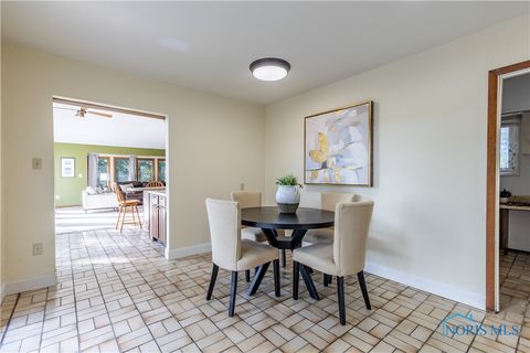 Tiny photo for 28902 Bates Road, Perrysburg, OH 43551 (MLS # 6136612)