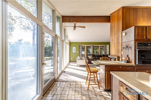 Tiny photo for 28902 Bates Road, Perrysburg, OH 43551 (MLS # 6136612)