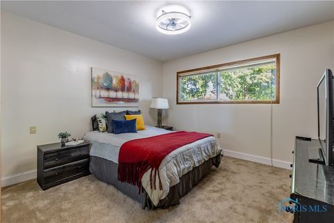 Tiny photo for 28902 Bates Road, Perrysburg, OH 43551 (MLS # 6136612)
