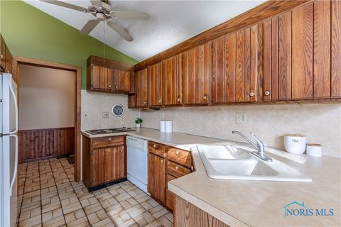 Tiny photo for 28902 Bates Road, Perrysburg, OH 43551 (MLS # 6136612)
