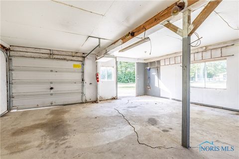 Tiny photo for 28902 Bates Road, Perrysburg, OH 43551 (MLS # 6136612)