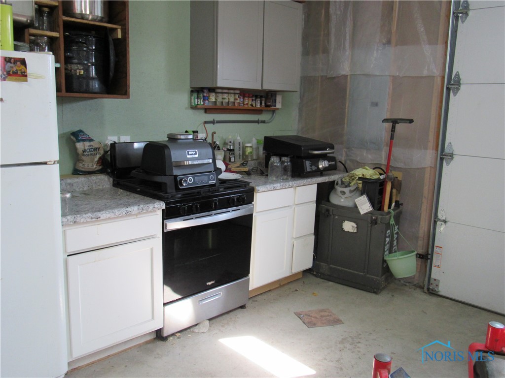 104 S Summit Street, Edon, Ohio image 33