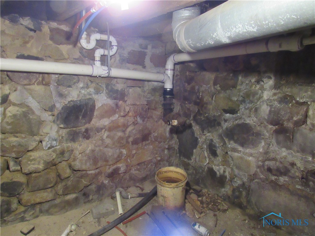 104 S Summit Street, Edon, Ohio image 27