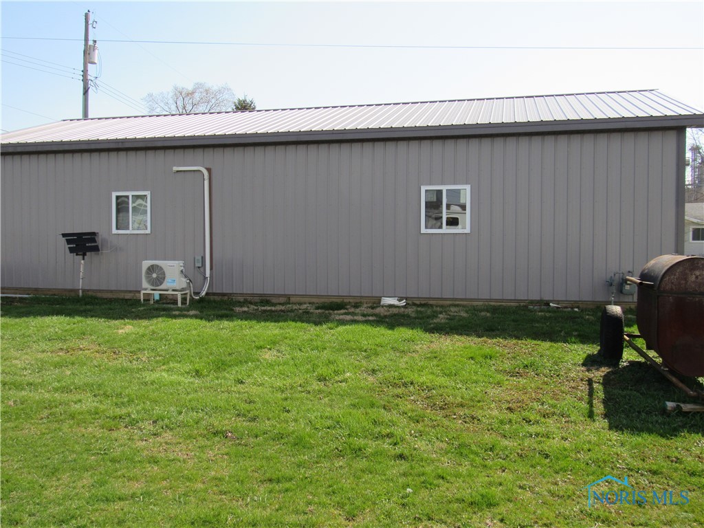 104 S Summit Street, Edon, Ohio image 11