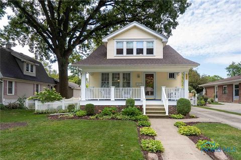 Photo of 504 W John Street, Maumee, OH 43537 (MLS # 6134816)