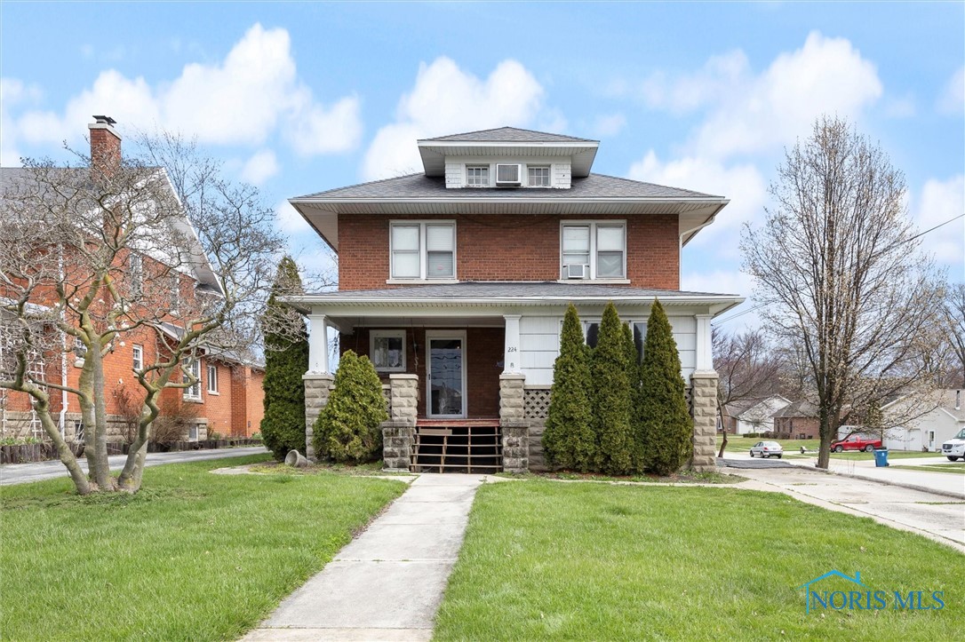 224 N Locust Street