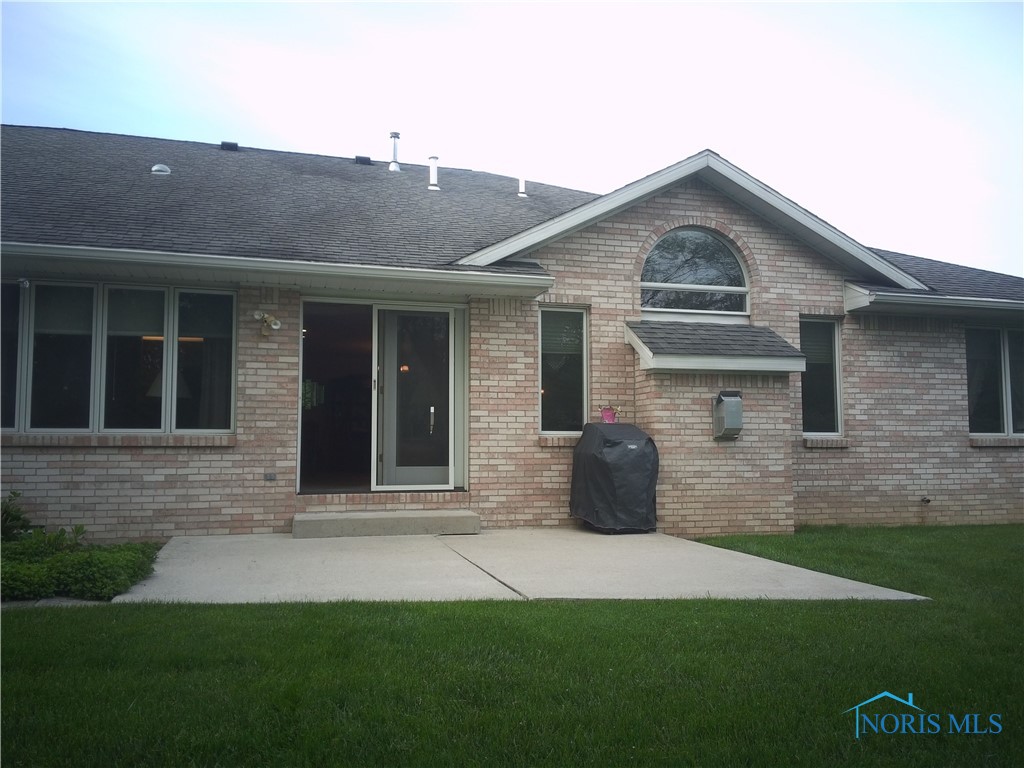 610 Chinook Drive, Defiance, Ohio image 2