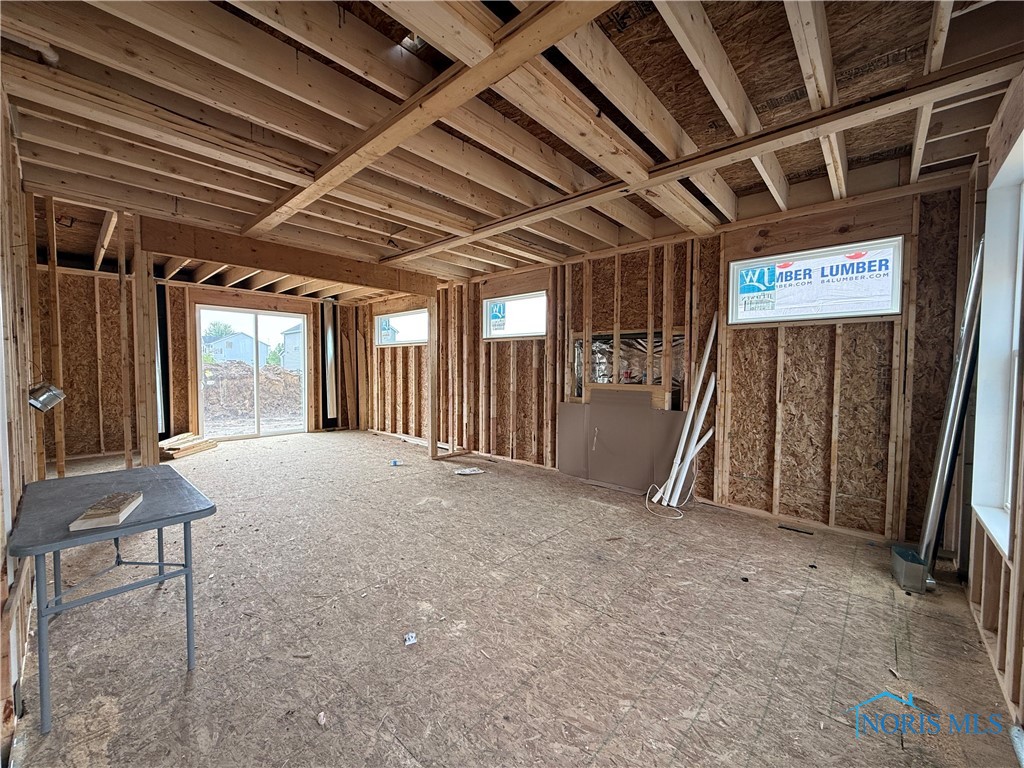 717 W Ironwood Drive, Rossford, Ohio image 5