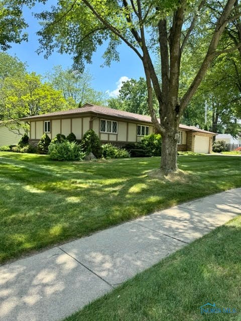 400 Hickory Lane