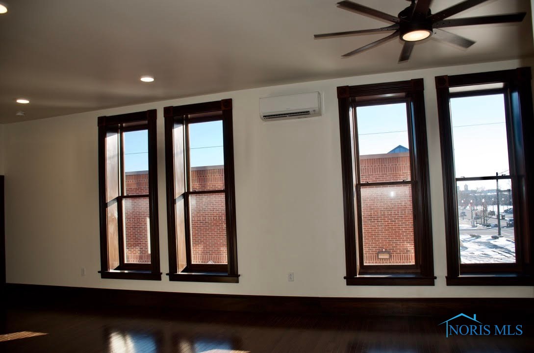 Findlay, Ohio 45840, United States, 2 Bedrooms Bedrooms, ,1 BathroomBathrooms,Residential,Active,19116