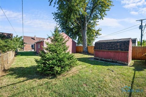 Tiny photo for 2606 102nd Street, Toledo, OH 43611 (MLS # 6136614)