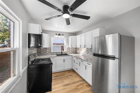 Tiny photo for 2606 102nd Street, Toledo, OH 43611 (MLS # 6136614)