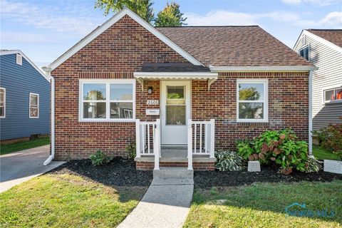 Tiny photo for 2606 102nd Street, Toledo, OH 43611 (MLS # 6136614)