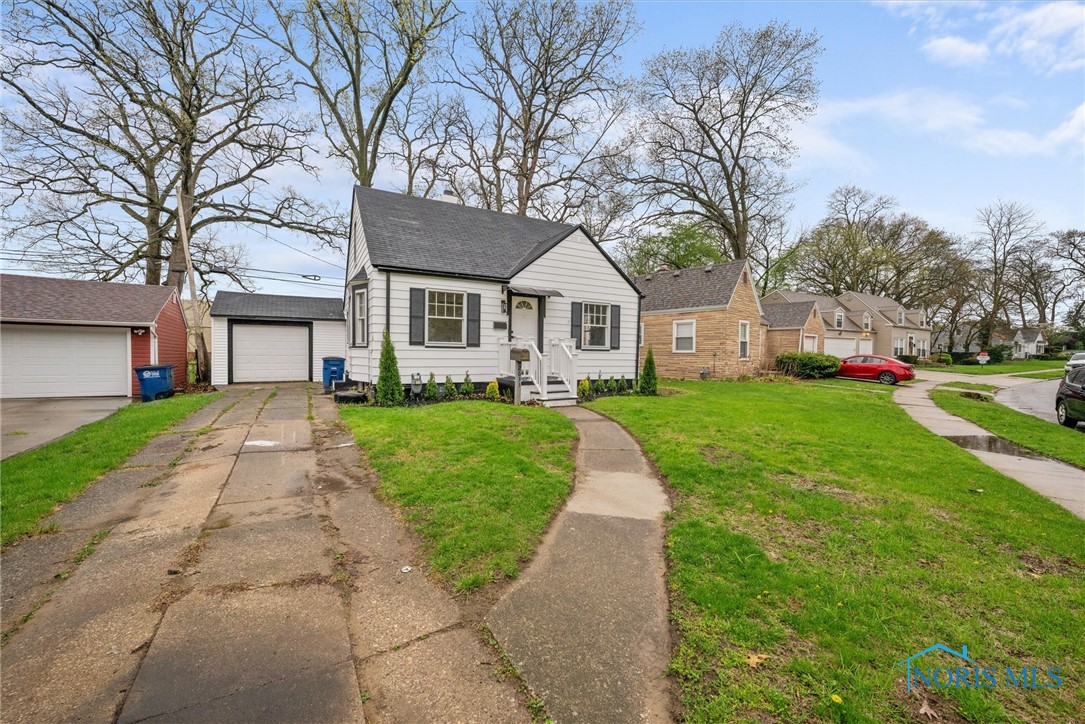 2633 Thoman Place, Toledo, Ohio image 2