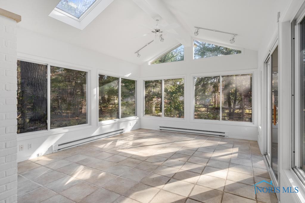 4412 Old Saybrook Drive, Toledo, Ohio image 17