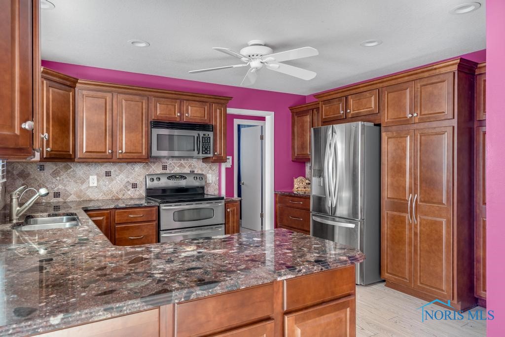 4412 Old Saybrook Drive, Toledo, Ohio image 23
