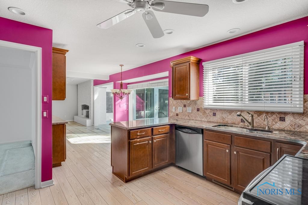 4412 Old Saybrook Drive, Toledo, Ohio image 27