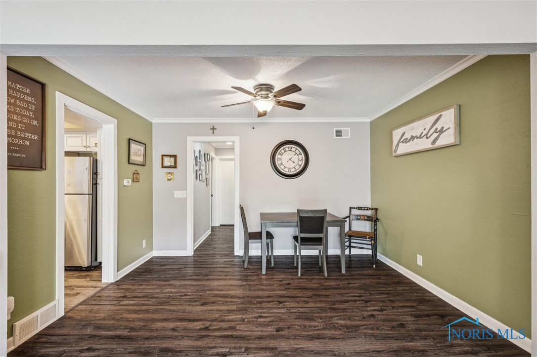 29674 E River Road, Perrysburg, Ohio image 17