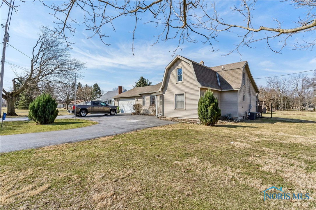 1721 N Union Street, Fostoria, Ohio image 2