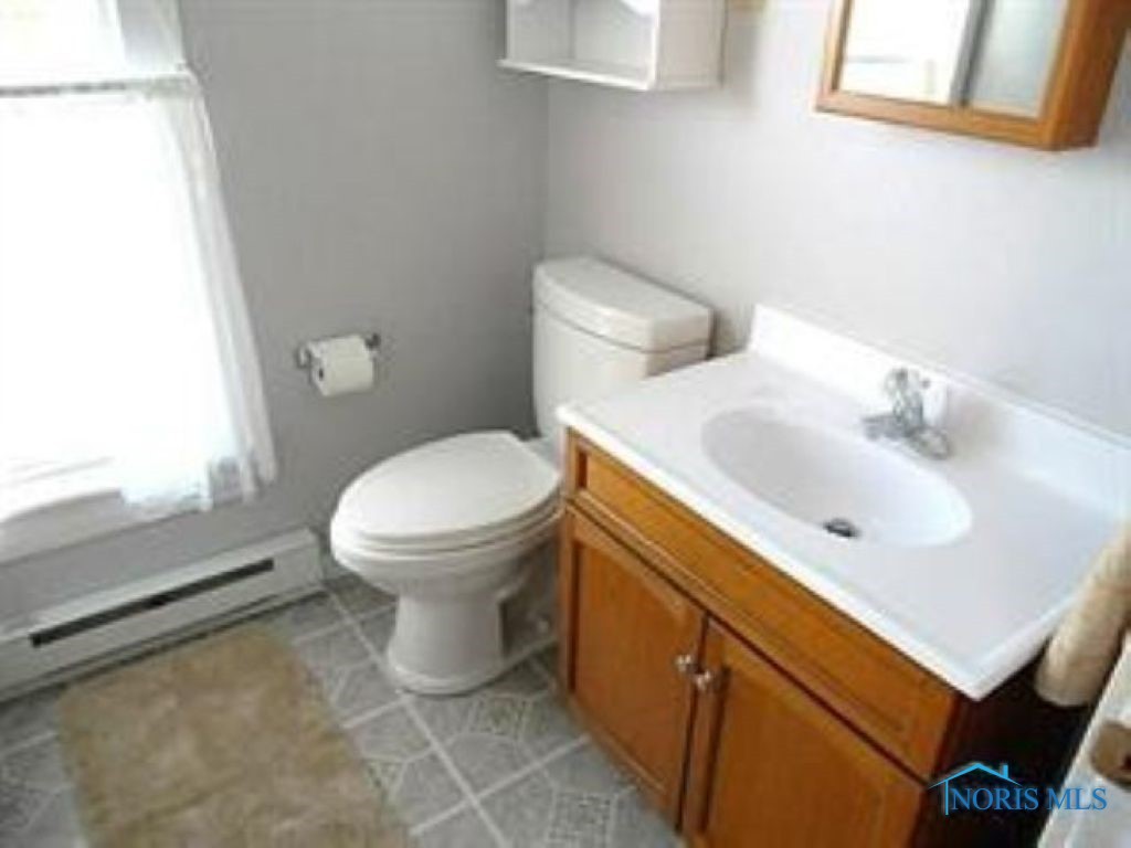 702 E Lawrence Street, Montpelier, Ohio image 20