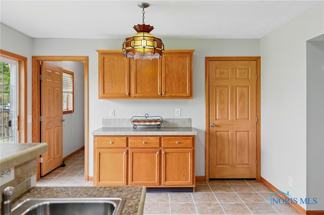 914 Howard Street, Findlay, Ohio image 14
