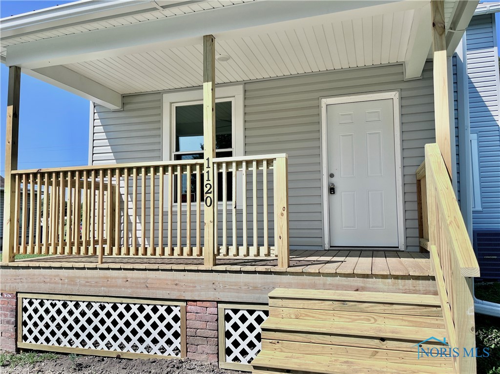 1120 Carbon Street